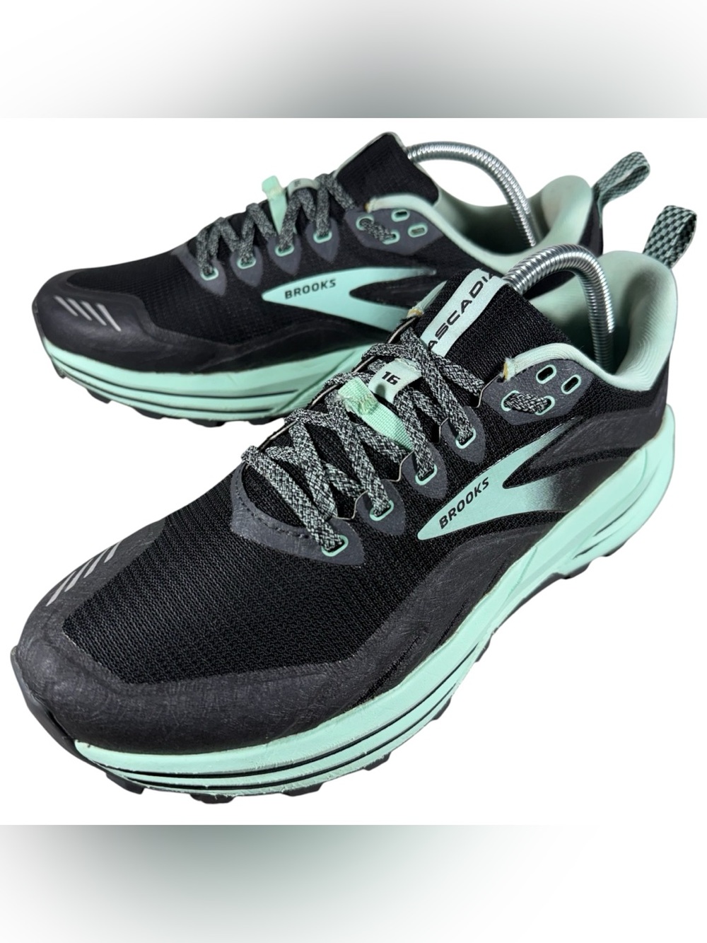 Brooks Sneakers Women’s 10 D Wide Black Cascadia 16 Running Trail Outdoor